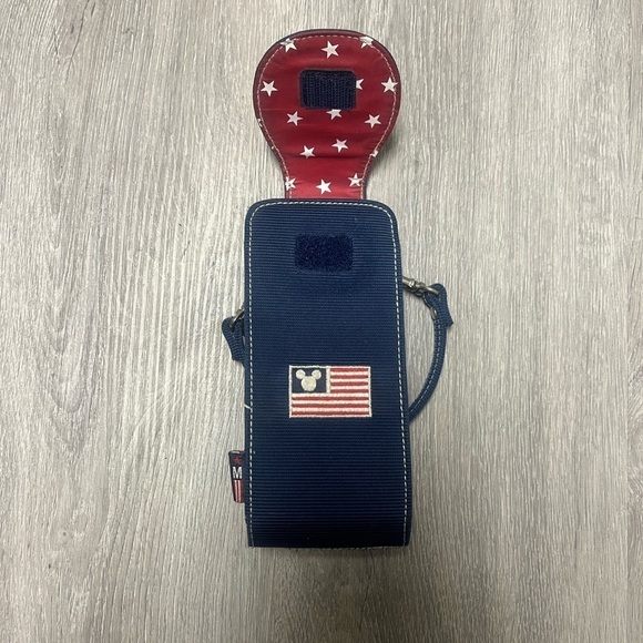 Vintage Mickey Mouse Disney Phone Case Wristlet Wallet Accesory Fits Iphone - Picture 2 of 7